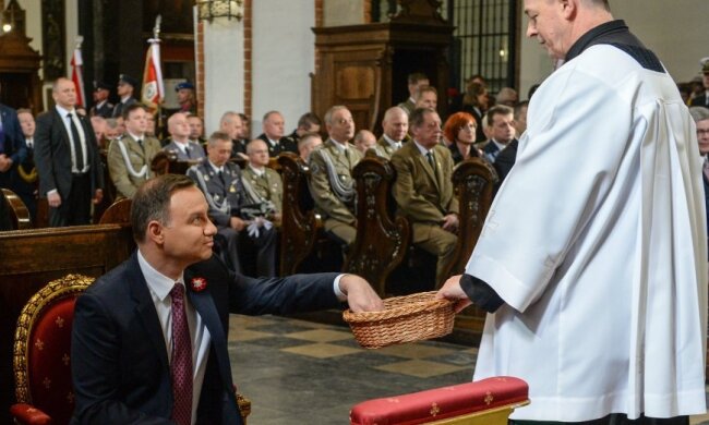 Ksiądz wyjawił całą prawdę. To na to przeznaczana jest taca od wiernych