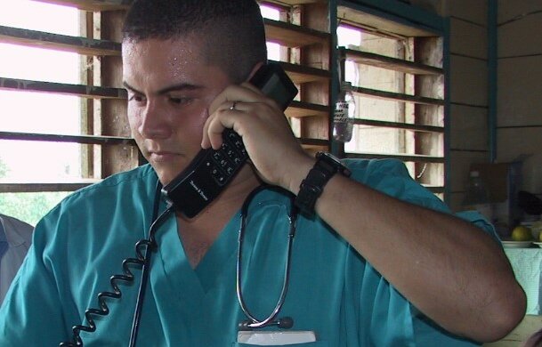 Jeden z lekarzy w Polsce przerwał milczenie. Zdradził ogromny problem, z jakim borykają się teraz lekarze. O co chodzi