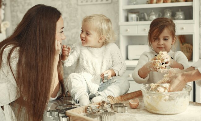 Z życia wzięte. "Moja córka marzyła o dużej rodzinie": Została sama z czwórką dzieci i bez żadnego wsparcia