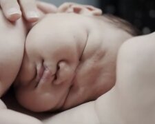 Noworodek/niemowlę zrodlo YouTube