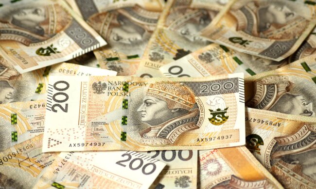 Seniorzy mogą liczyć na zwrot pieniędzy. To nawet 400 złotych. Kto może liczyć na dodatkowy zastrzyk finansowy