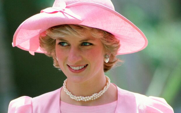 Co ukrywała księżna Diana? / hellomagazine.com