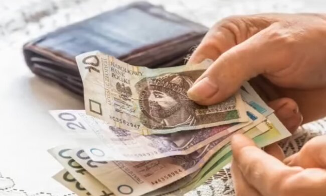 Poczta Polska wprowadza zmiany w związku z epidemią koronawirusa. Czy wypłata rent i emerytur jest zagrożona