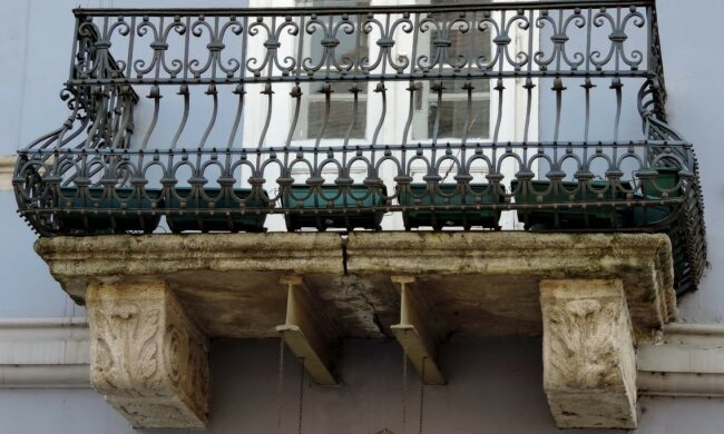 Balkon/screen Pexels