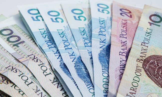 Nawet 552 zł więcej do emerytury. ZUS ma przeliczyć świadczenia bez wniosku