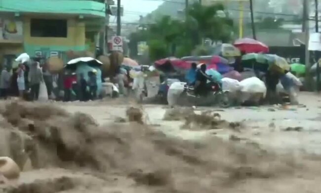 Huragan Marco na Haiti/screen Twitter