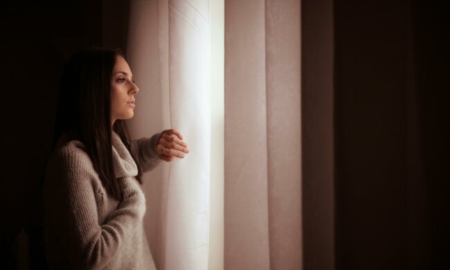 "Miałam 5 lat, gdy rodzice zostawili mnie u babci i zniknęli bez słowa": Dziś, gdy wyszłam na ludzi, bez wstydu żądają ode mnie alimentów