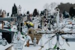 Pogoda na Wszystkich Świętych 2026 może zaskoczyć. Synoptycy zdradzają, czy 1 listopada spadnie śnieg