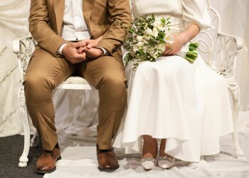 Z życia wzięte. "Syn nie zaprosił mnie na własny ślub, bo wstydził się moich ubrań z lumpeksu": Prawda szybko obróciła się przeciwko niemu