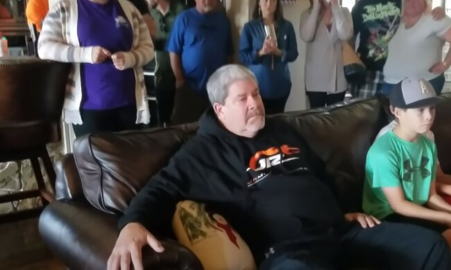 źródło: YouTube/randi cross