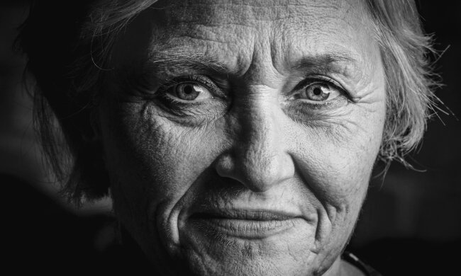 Z życia wzięte. "Zamiast spokoju na emeryturze dostałam nocne dyżury przy wnukach": Córka mówi, że ma prawo do życia. A ja niby nie