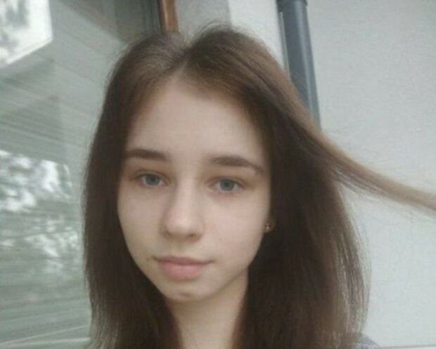 Policja prosi o pilną pomoc. Zaginęła 17-letnia mieszkanka województwa mazowieckiego. Nikt nie wie, gdzie obecnie przebywa