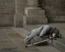 Z życia wzięte. "Dałam bezdomnej dziewczynie prawie 250 złotych": Zniknęła bez śladu, ale wróciła dokładnie po roku