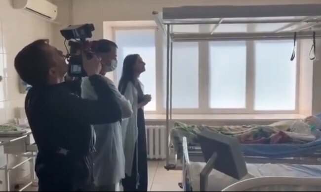 Nagranie ze szpitala/Facebook @Kсения Ларина