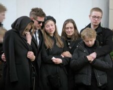 Rodzina i bliscy Pawła Królikowskiego pożegnali aktora. Uroczystości miały charakter państwowy