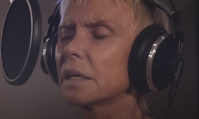 Ewa Błaszczyk, źródło: YouTube/MTJ Wytwórnia Muzyczna