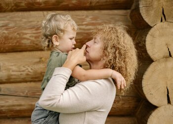 Z życia wzięte. "Zbuntowałam się jako emerytka i przestałam być usłużną babcią": Szukałam młodości, ale znalazłam tylko rozczarowanie i wstyd