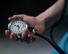 Upał uderza w nich ze zdwojoną siłą. Lekarka wskazała, kto musi szczególnie uważać