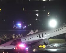 samolot, screen Youtube @dailymirror