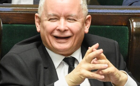 Tego jeszcze nie było. Jarosław Kaczyński dostał własny samolot. Jak wygląda w środku