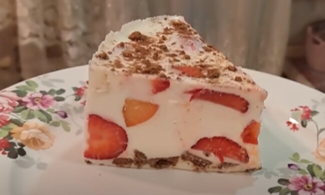 Placek śmietanowo-serowy/YouTube @На кухне у Любани