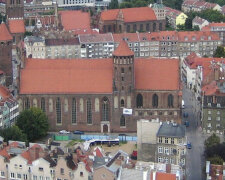 Gdańsk: niespotykana msza żałobna w kościele św. Mikołaja. Odnaleziono pozostałości po dawnych mieszkańcach. Kiedy ponownie trafią do krypty