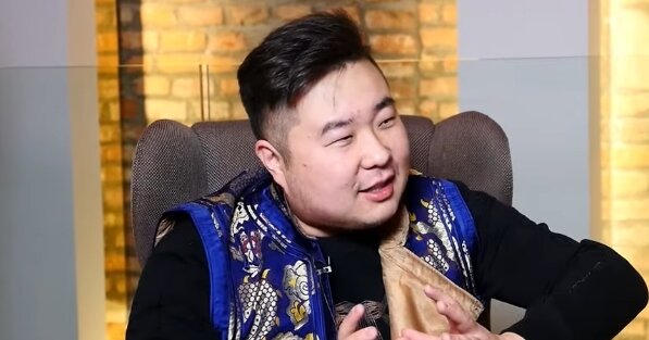 Bilguun Ariunbaatar. Źródło: Youtube