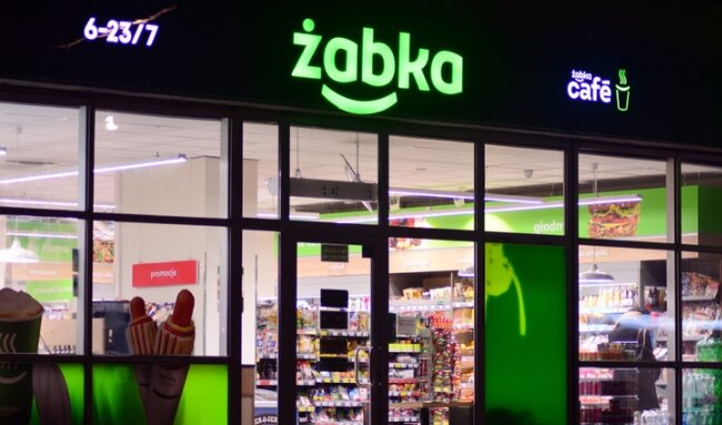 Żabka nie ominie zakazu handlu w niedzielę. Od nowego roku zmienią się przepisy