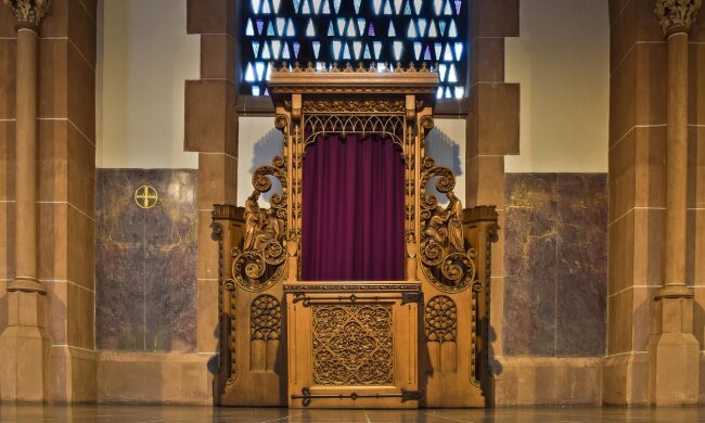 Konfesjonał, spowiedź/Pixabay