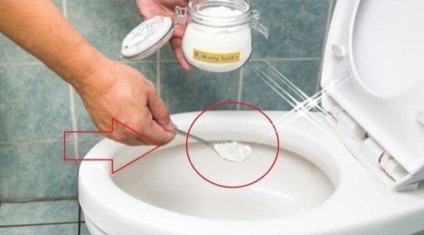 Jak gruntowanie wyczyścić toaletę? Potrzebujesz do tego dwóch składników