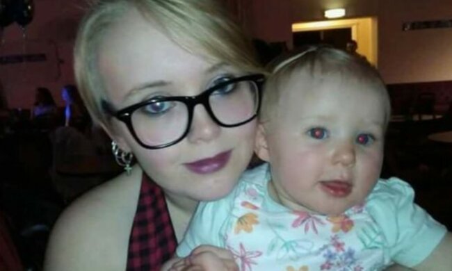 Zaszła w ciążę w wieku 13 lat i pomimo silnego zastraszania, ukończyła szkołę i zabrała córkę na maturę
