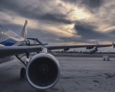 Samolot stanął w ogniu tuż przed startem. Pasażerowie uciekali w panice