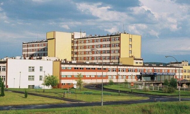 Bardzo niepokojąca sytuacja w jednym ze szpitali w Polsce. Wykryto mocno zakaźną bakterię New Delhi. Są już pierwsze zarażone osoby