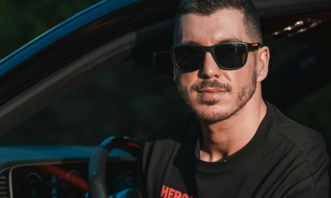 Bezczelny brat: źródło: Pexels