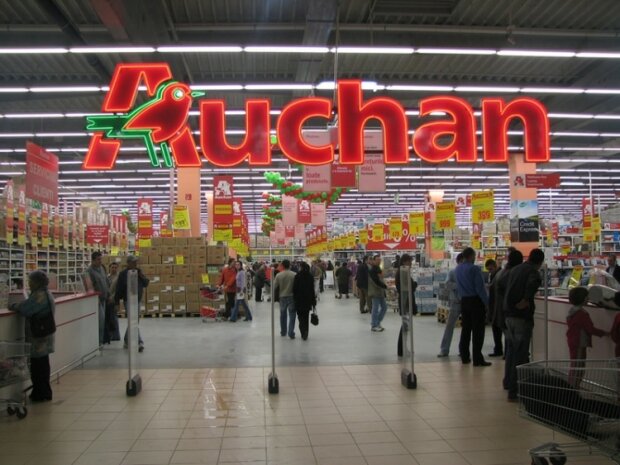 Auchan/ https://retailpoland.pl/