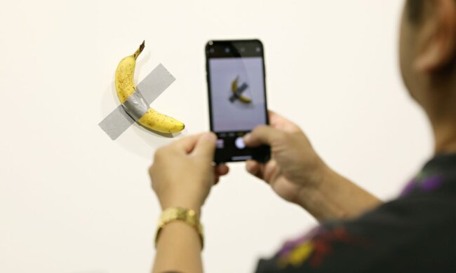 Znajdujące się w galerii Perrotin w Miami, warte prawie pół miliona złotych dzieło sztuki, zostało zjedzone