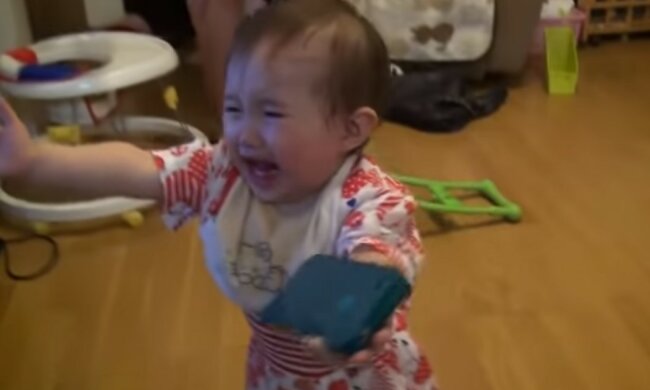 Małe serduszko trzęsło się z bólu, screen Youtube