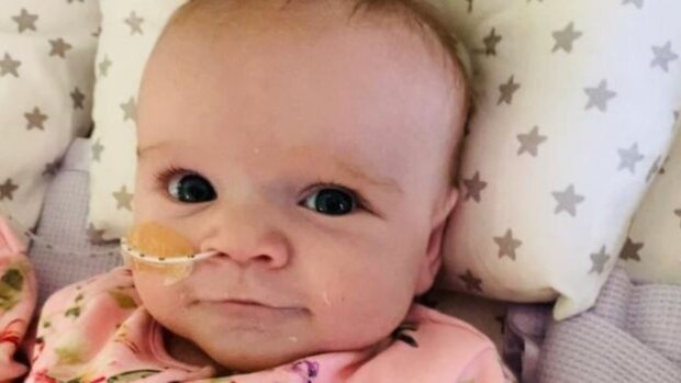 6-miesięczna dziewczynka pokonała koronawirusa, źródło: BBC