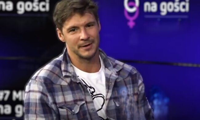 Mikołaj Roznerski, źródło: YouTube/Meloradio