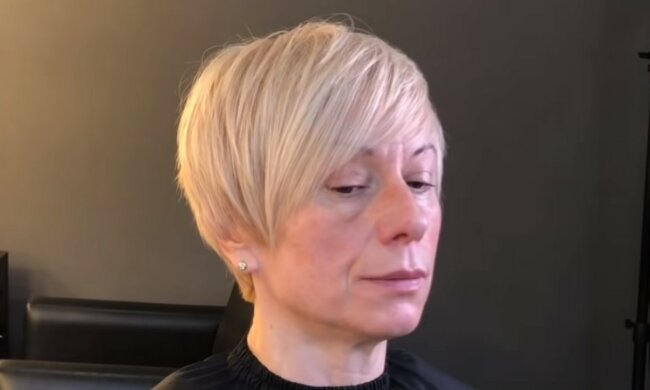 fryzury dla kobiet po 50 roku życia, screen YT