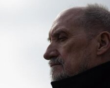 „Podkomisja smoleńska cały czas działa.”Dwa dni po wyborach Macierewicz wychodzi z cienia