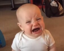 Płaczące dziecko/YouTube @Laki