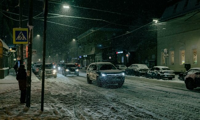 Pilny alert IMGW. Śnieżyce uderzą w wiele regionów kraju