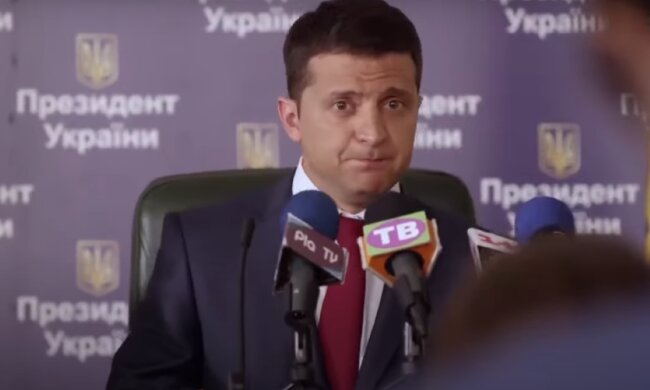 Kadr z serialu "Sługa Narodu" z Wołodymyrem Zełenskim/YouTube @Dr Kamil