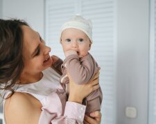 Z życia wzięte. "Mąż zostawił mnie chwilę po porodzie, bo miał swoje potrzeby": Karma wróciła szybciej, niż myślał