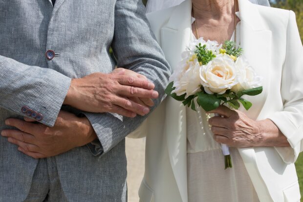 Z życia wzięte. "Mama zdecydowała się wyjść za mąż w wieku 63 lat": Nie mogłam sobie wyobrazić czegoś takiego