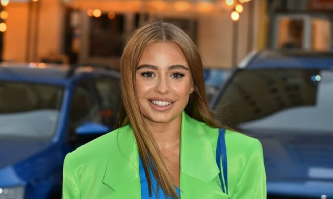 Oliwia Bieniuk postanowiła zrobić to w pociągu. Współpasażer dziewczyny był wściekły