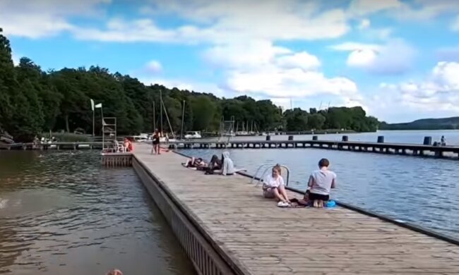 Jezioro/YouTube @Forum wiedzy
