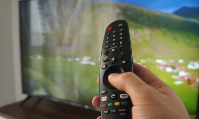 Abonament RTV/screen Youtube @Simple Tech Tour