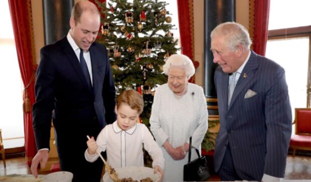 Książę William, książę George, królowa Elżbieta II, król Karol III/YouTube @Lejdi Plotka